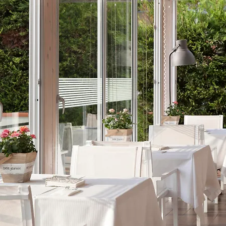 Andris Hotel 3*