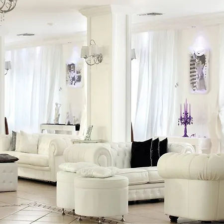 Andris Hotel