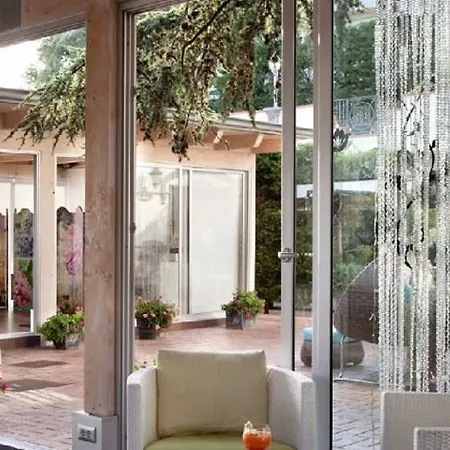 Отель Andris Эрколано