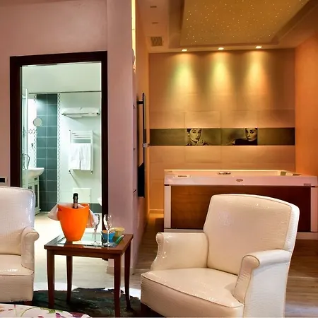 Отель Andris Эрколано