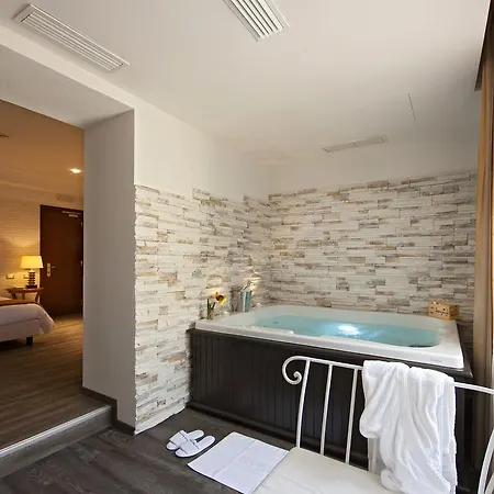 Andris Эрколано